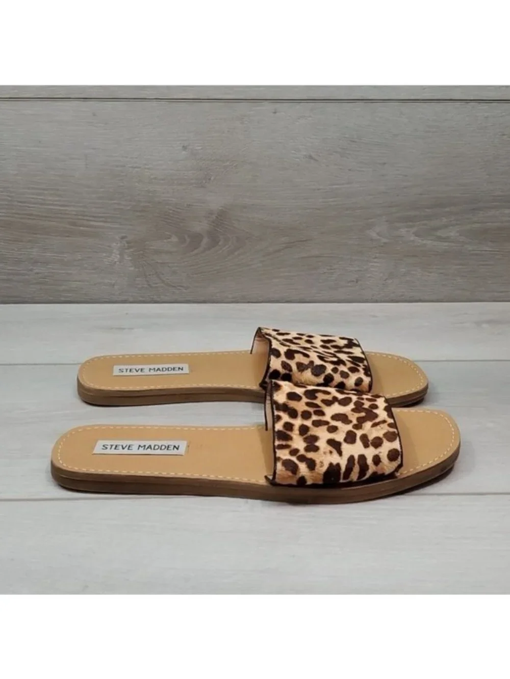 Steve Madden Women Island Animal print  Calf Hair Upper Sandals Flats shoes 6M